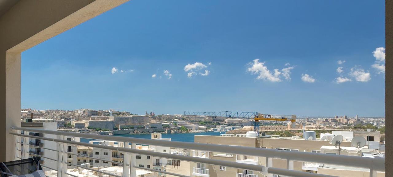 Luxury Apartment Inc Pool & Views Сліма Екстер'єр фото